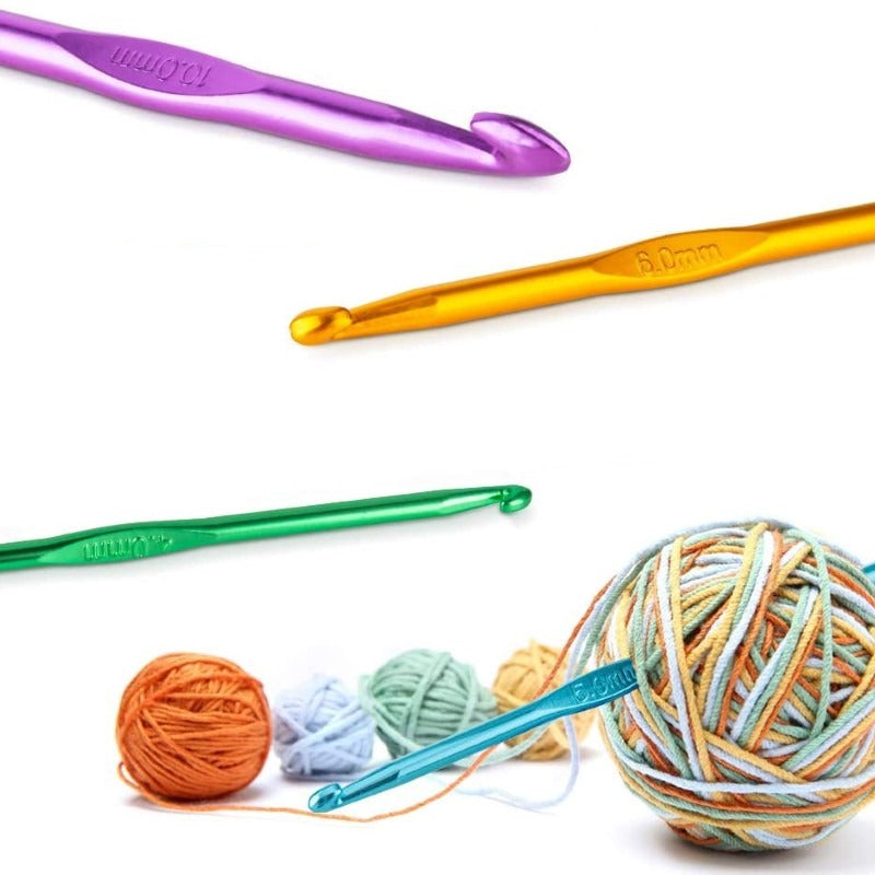 High-Quality Coloured Aluminum Ergonomic Handle Crochet