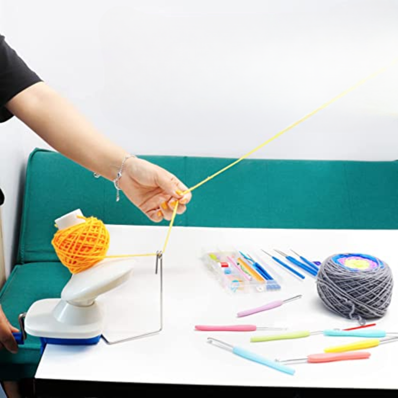 Yarn Ball Winder With Knitting Needles Set