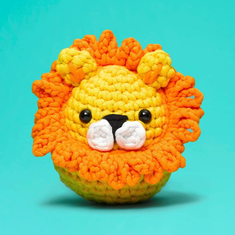 Lion Crochet Kit With Easy Peasy Yarn