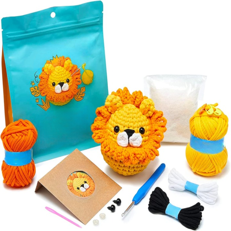Lion Crochet Kit With Easy Peasy Yarn