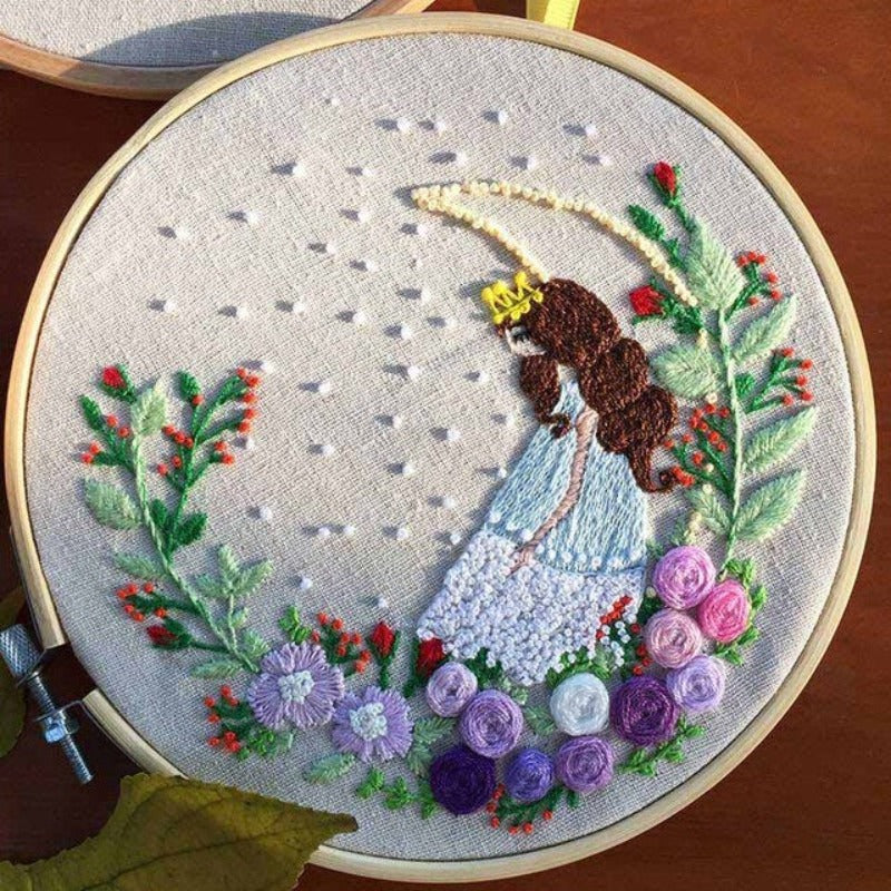 Queen With Moon Embroidery DIY Knitting Kit