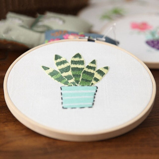 Aloe Vera Embroidery DIY Knitting Kit