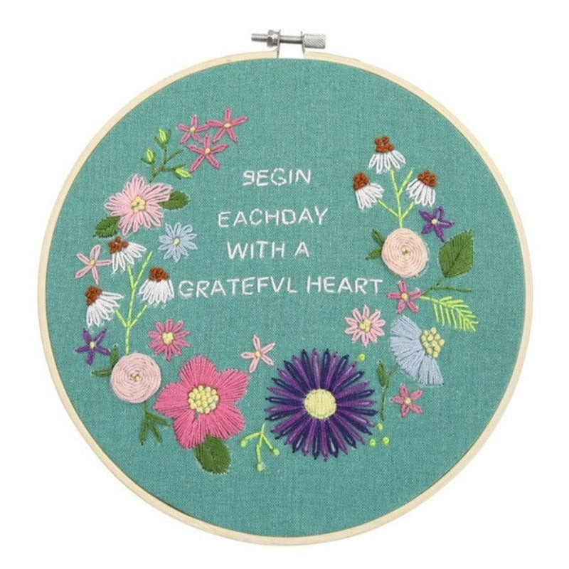 Each Day Wreath Embroidery DIY Knitting Kit