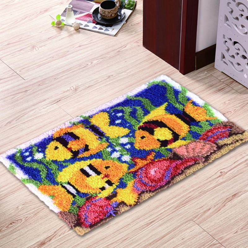 Fish Latch Hook Rug Crocheting Knitting Kit