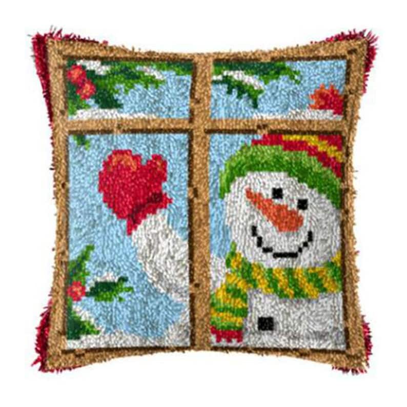 Snowman Latch Hook Pillow Crocheting Kit