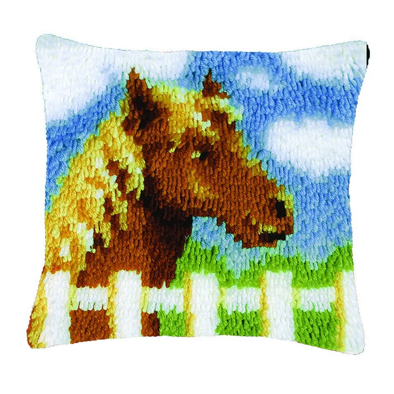Nice Horse Latch Hook Pillow Crocheting Kit