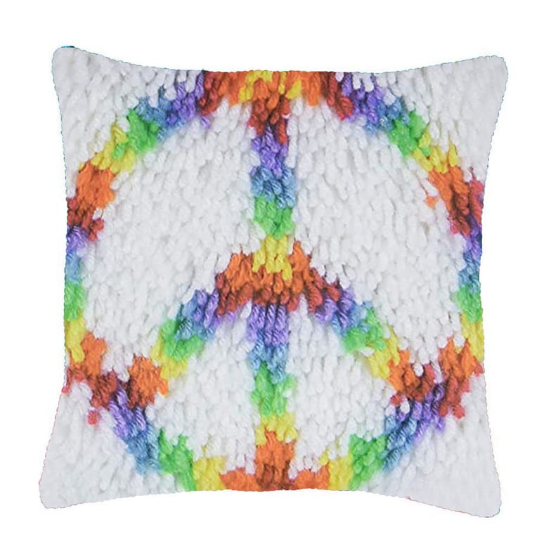 Hippy Latch Hook Pillow Crocheting Kit