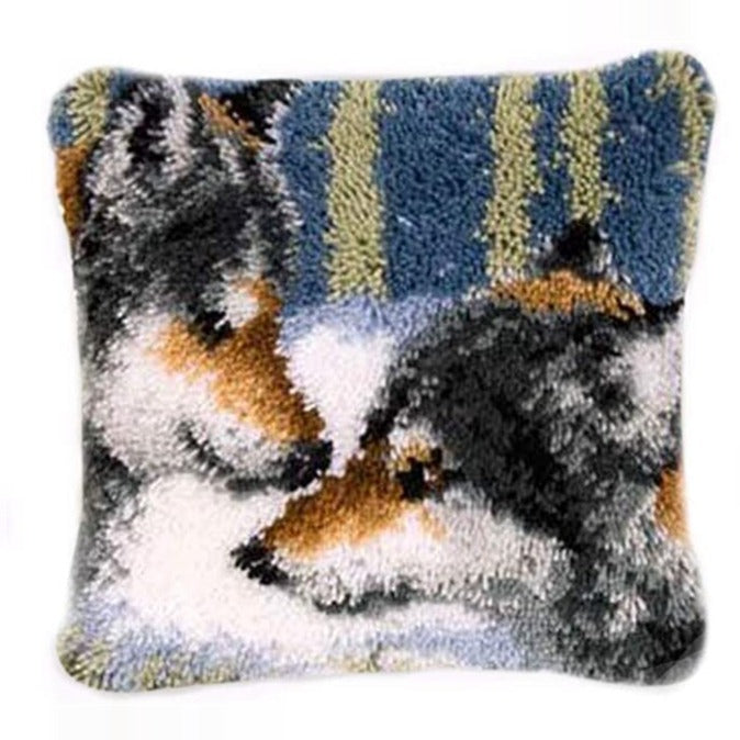 Wolf Couple Latch Hook Pillow Crocheting Knitting Kit